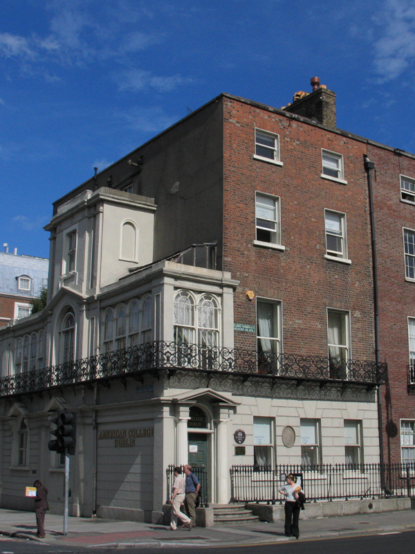 American College of Dublin building