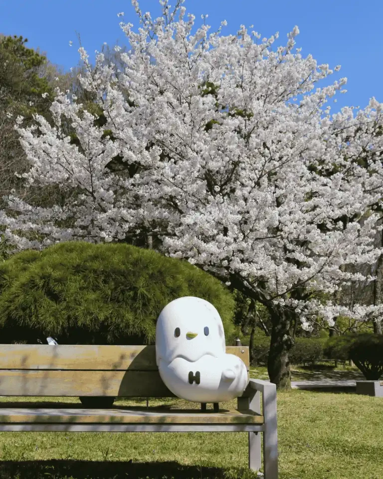Park bench at the ERICA campus of Hanyang University in South Korea